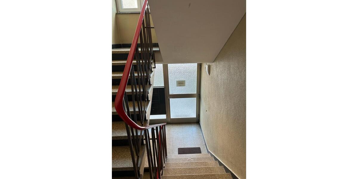 Dachgeschoßwohnung Stuttgart Hedelfingen - 3 Zimmer, 64 m&sup2;, 950&euro; | Angebot:26677369