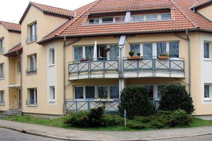 Wohnung Forst (Lausitz) Forst-Stadt - 2 Zimmer, 66 m&sup2;, 428&euro; | Angebot:25665618