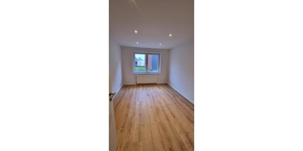 Erdgeschoßwohnung Rosdorf - 4 Zimmer, 106 m&sup2;, 1.380&euro; | Angebot:25960039