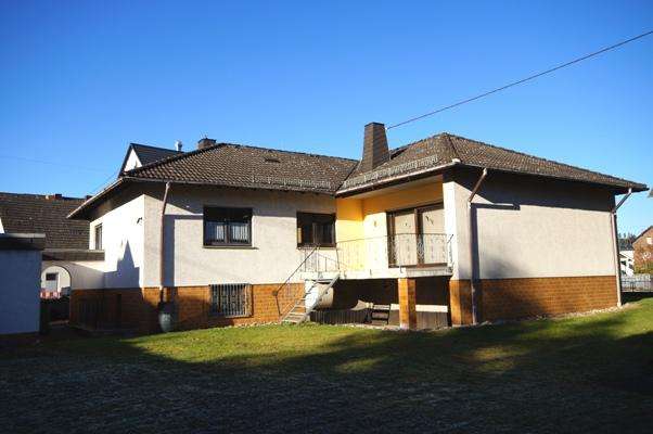 Einfamilienhaus Wirges - 5 Zimmer, 135 m&sup2;, 1.100&euro; | Angebot:26149566