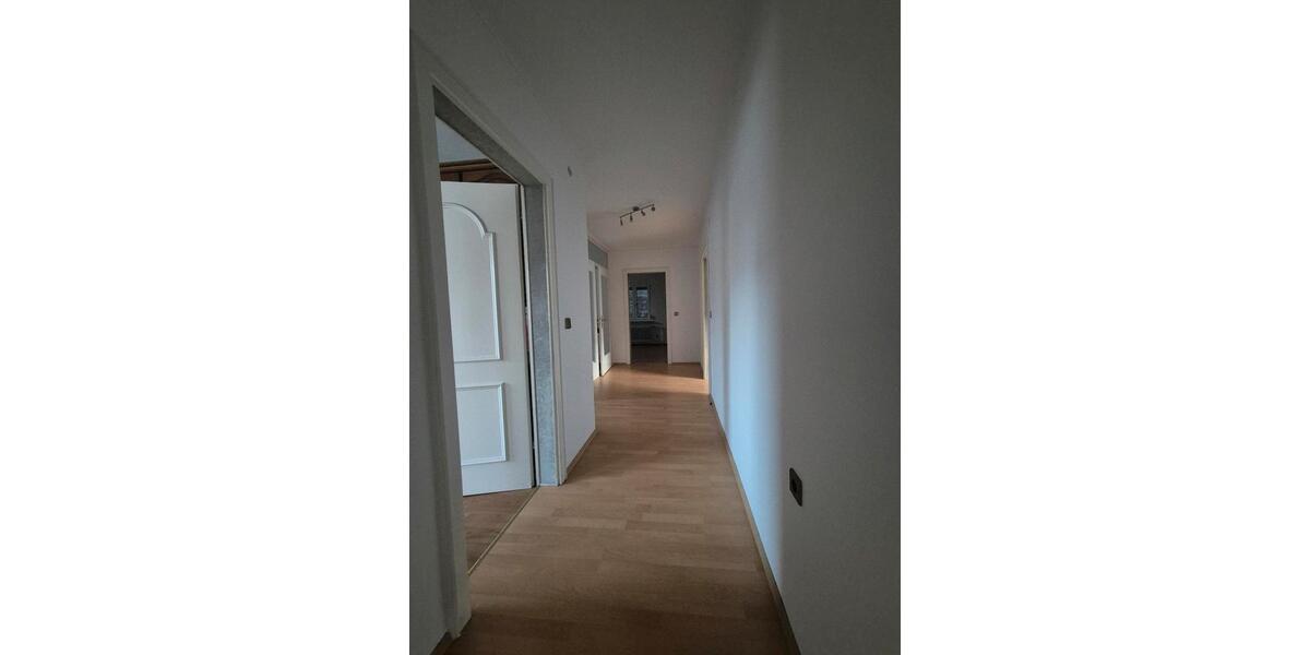 Etagenwohnung Balingen - 3 Zimmer, 101 m&sup2;, 900&euro; | Angebot:26562330