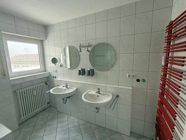 Großzügige 4,5 Zimmer-Penthouse-Wohnung mit zwei Terrassen 4 zimmer