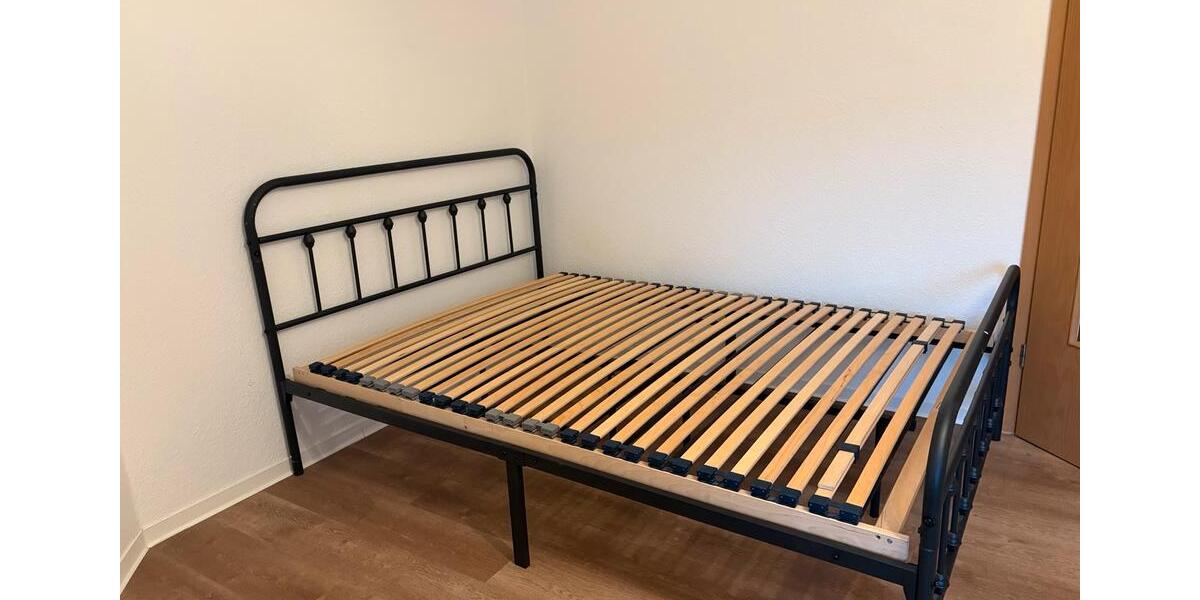 Etagenwohnung Schönheide - 1 Zimmer, 37 m&sup2;, 240&euro; | Angebot:25105398
