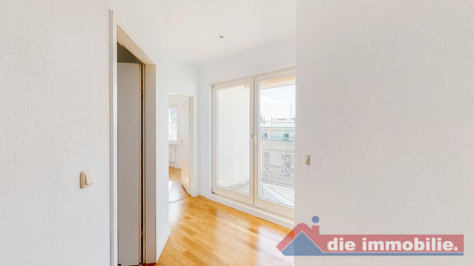 Dachgeschoßwohnung Magdeburg - 4 Zimmer, 142 m&sup2;, 1.065&euro; | Angebot:24257666