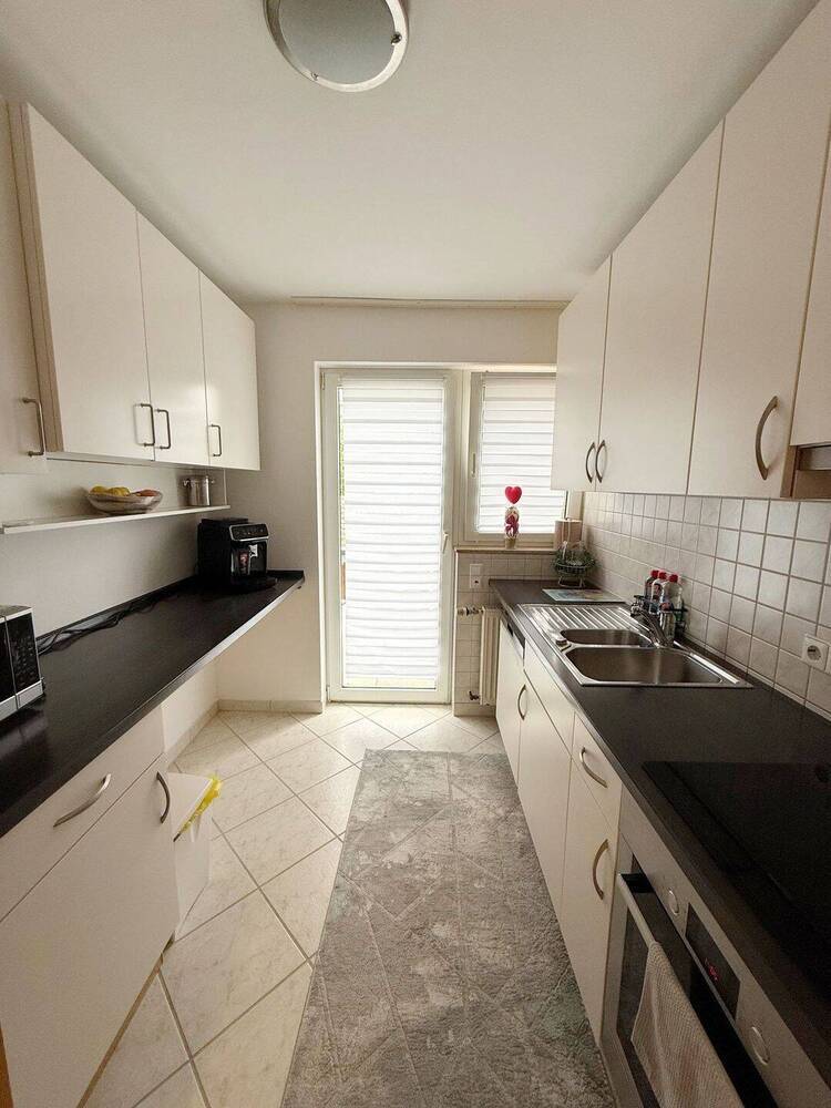 Renovierte, gut aufgeteilte 3-Zimmerwohnung mit EBK und zwei Balkonen in bevorzugter Lage