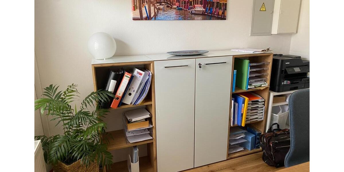 Praxis-Büroraume zur Vermietung ab 1.7.2026 zimmer