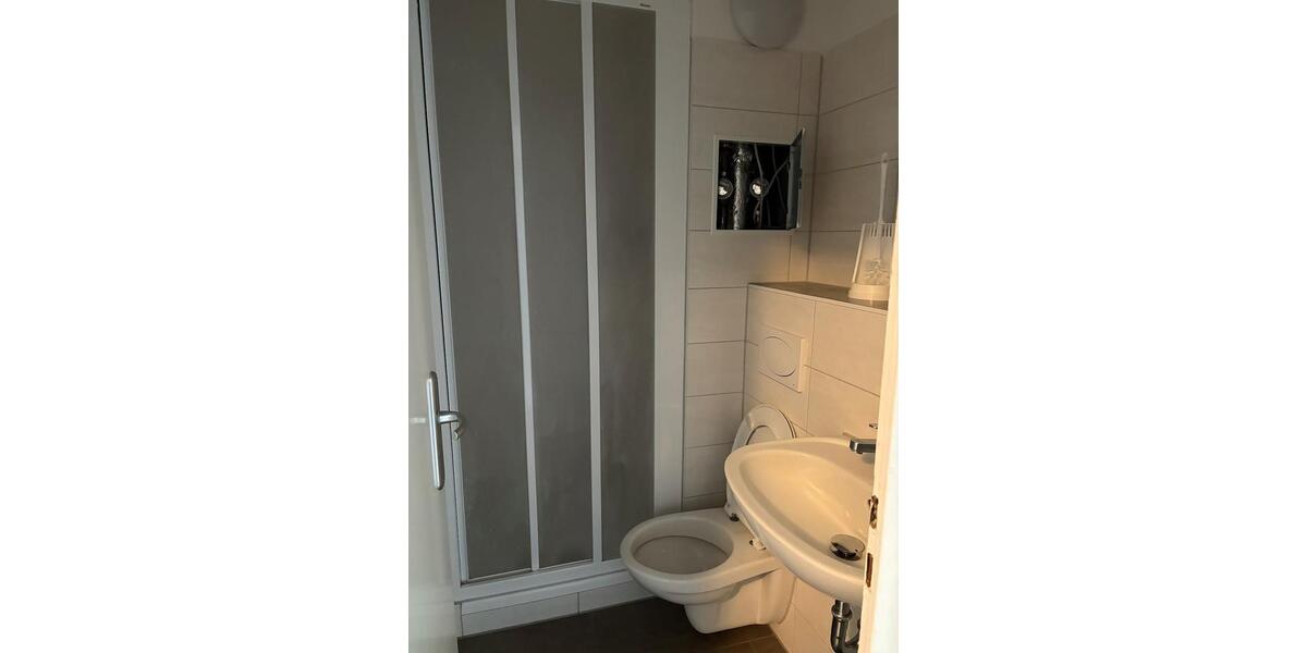 Etagenwohnung Neubrandenburg - 1 Zimmer, 24 m&sup2;, 280&euro; | Angebot:26593698