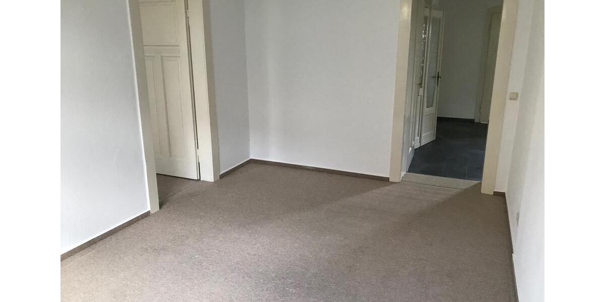 Werdau-West, Villa mit Stil, wenn es etwas ganz Besonderes sein soll, Doppelgarage 4 zimmer