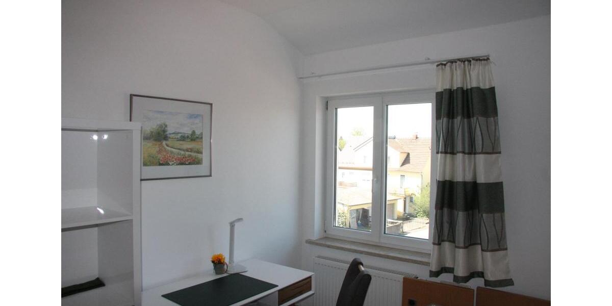 möbliertes Zimmer in 3er-WG 11 zimmer