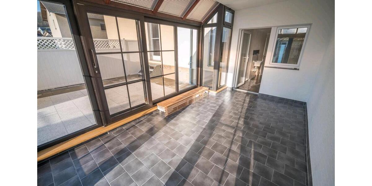 Erdgeschoßwohnung Hünfeld - 4 Zimmer, 120 m&sup2;, 660&euro; | Angebot:25054313