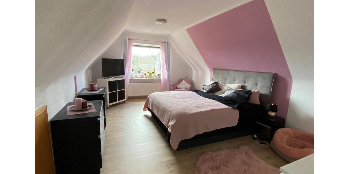 Dachgeschoßwohnung Burg (Dithmarschen) - 3 Zimmer, 102 m&sup2;, 816&euro; | Angebot:25591515