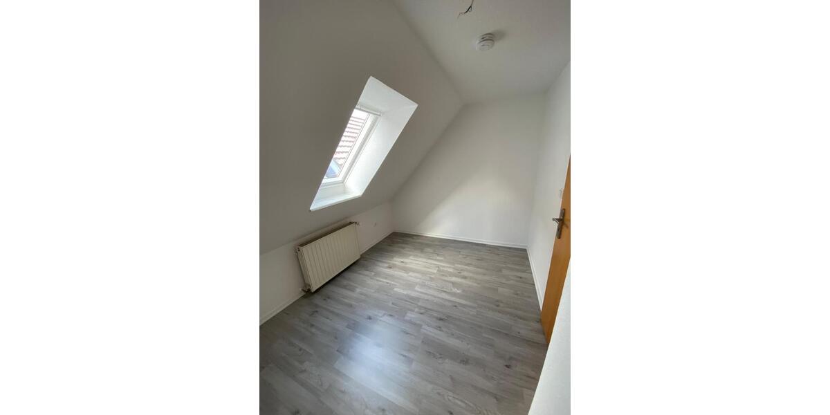 Dachgeschoßwohnung Steyerberg - 3.5 Zimmer, 95 m&sup2;, 750&euro; | Angebot:26289865