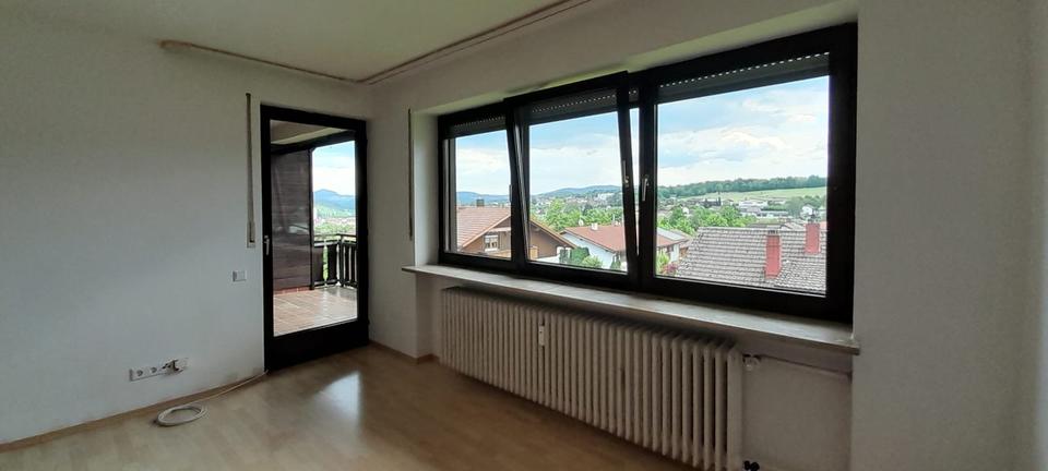 Dachgeschoßwohnung Viechtach - 4 Zimmer, 93 m&sup2;, 575&euro; | Angebot:24520690