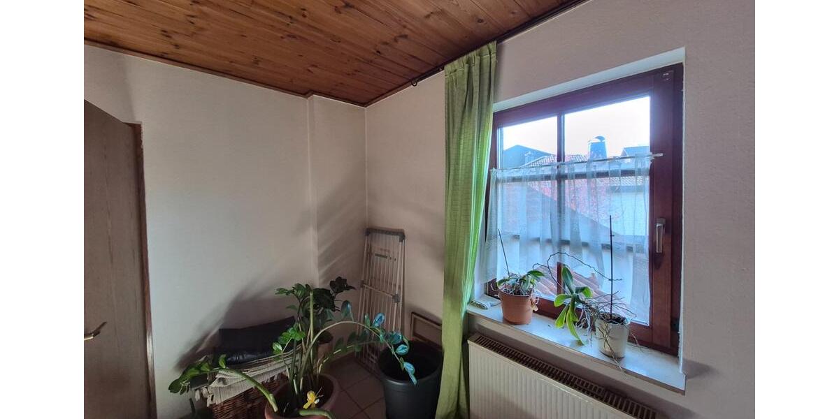 Dachgeschoßwohnung Kall - 3 Zimmer, 105 m&sup2;, 735&euro; | Angebot:26091596