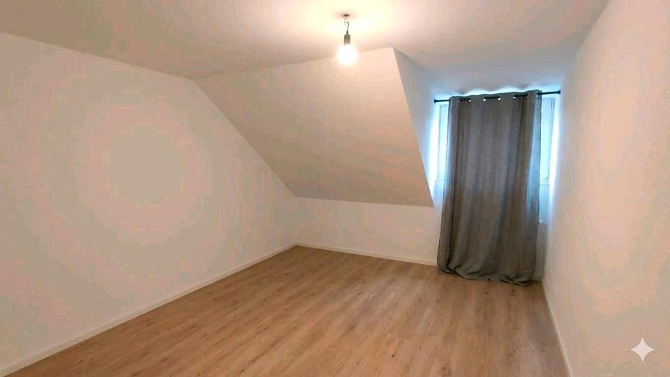 Dachgeschoßwohnung Schillingsfürst - 2 Zimmer, 40 m&sup2;, 540&euro; | Angebot:26631634