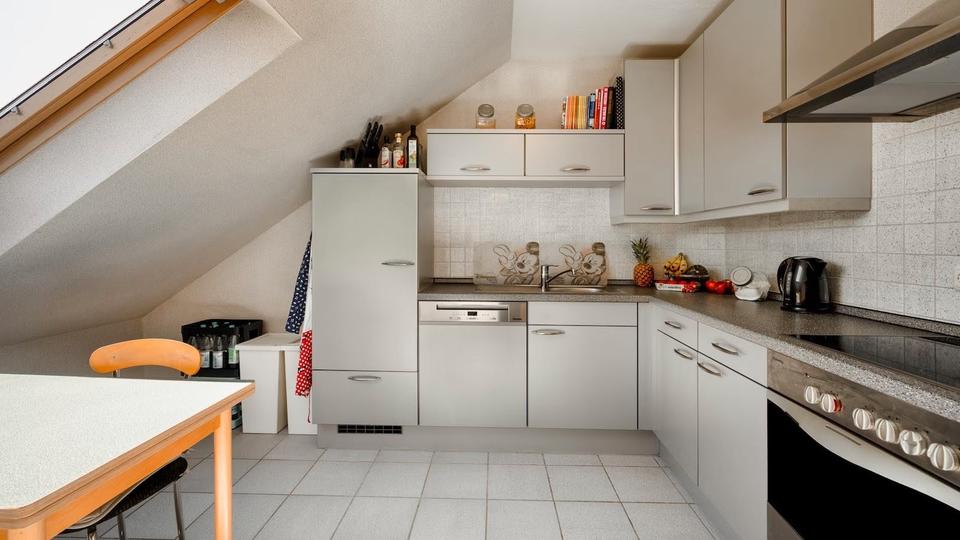 Dachgeschoßwohnung Mönchengladbach Nord - 3.5 Zimmer, 80 m&sup2;, 1.250&euro; | Angebot:26231925
