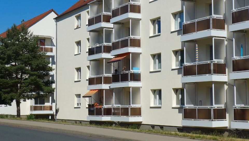 Etagenwohnung Borna - 2.5 Zimmer, 57 m&sup2;, 342&euro; | Angebot:26617974