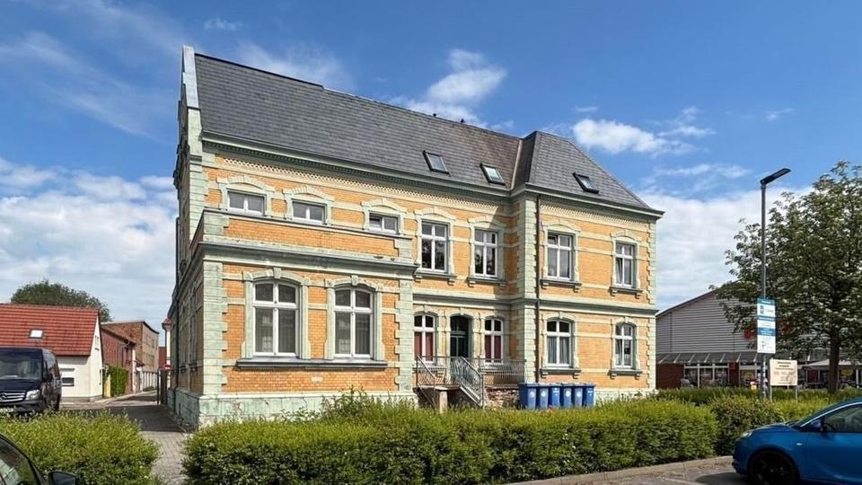Dachgeschoßwohnung Grimmen - 1 Zimmer, 24 m&sup2;, 240&euro; | Angebot:27666795