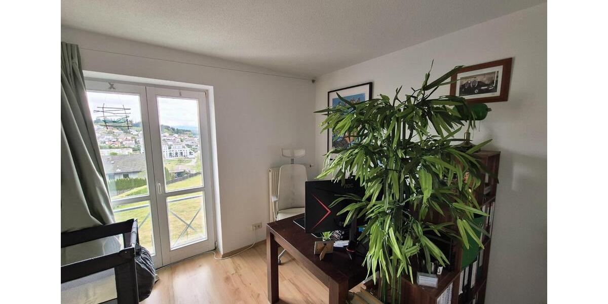 Etagenwohnung Regen - 3 Zimmer, 85 m&sup2;, 680&euro; | Angebot:26618002