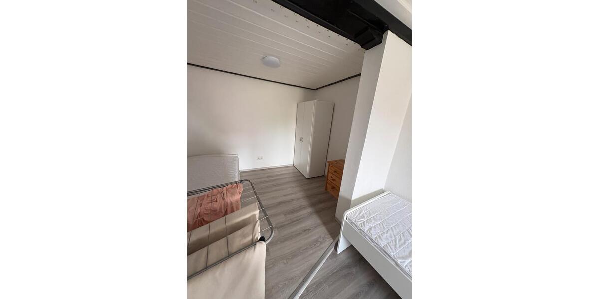Etagenwohnung Oberderdingen - 2 Zimmer, 25 m&sup2;, 450&euro; | Angebot:26598335