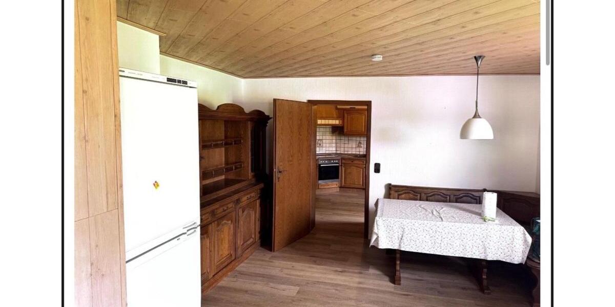 Dachgeschoßwohnung Grebenhain - 4 Zimmer, 140 m&sup2;, 780&euro; | Angebot:26368513