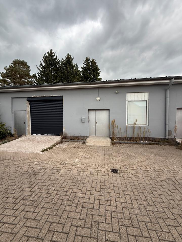 Halle WerkstattGarage zu vermieten