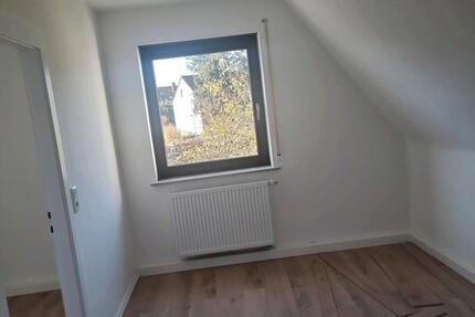2 Zimmer im Dachgeschoss zimmer