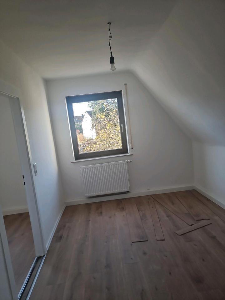 2 Zimmer im Dachgeschoss zimmer