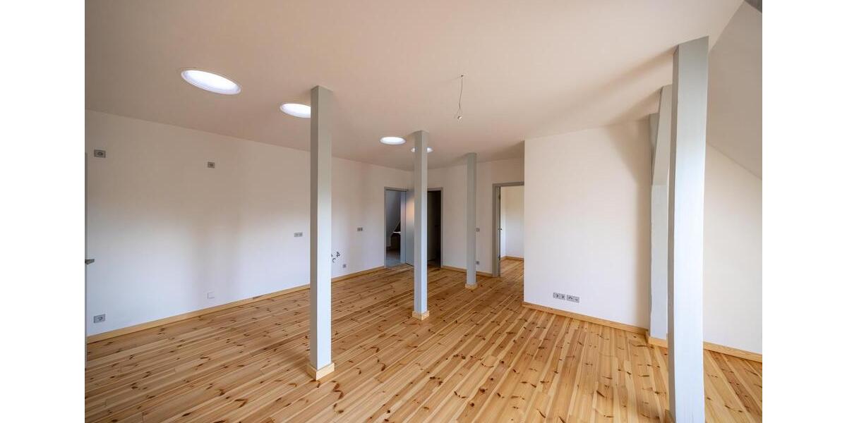 Etagenwohnung Oberbarnim - 4 Zimmer, 107 m&sup2;, 1.279&euro; | Angebot:25752794