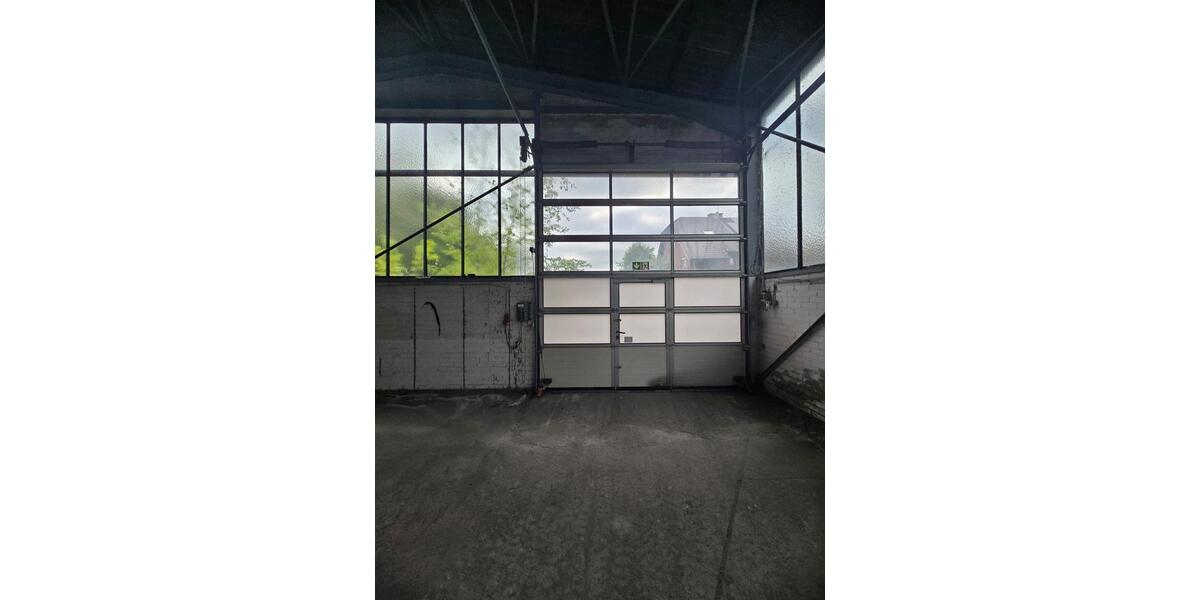 !!BIS ZU 3 MONATEN MIETFREI!! Großzügige Halle mit Büro und Parkplätzen in Duisburg! zimmer