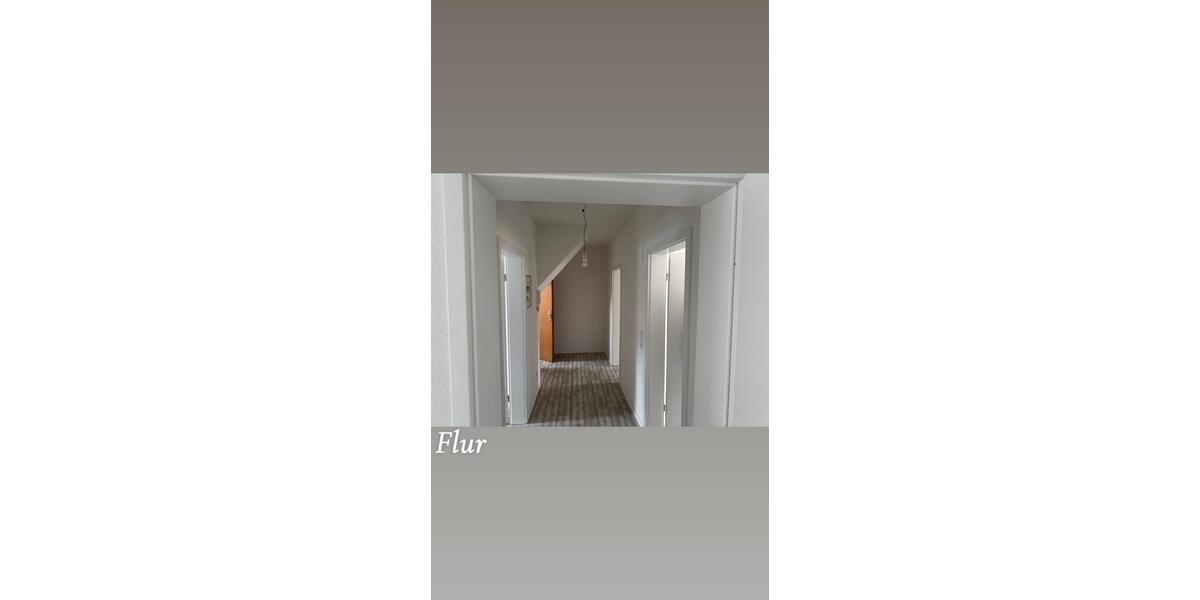 Dachgeschoßwohnung Aue-Bad Schlema Bad Schlema - 3 Zimmer, 70 m&sup2;, 400&euro; | Angebot:23671006