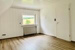 Dachgeschoßwohnung Gummersbach - 4 Zimmer, 73 m&sup2;, 800&euro; | Angebot:26356814