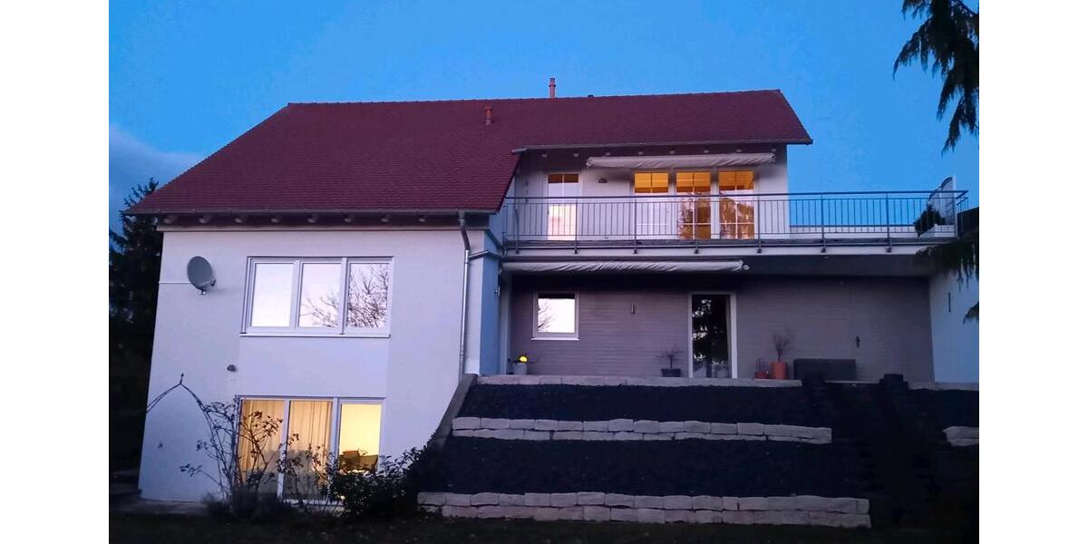 Dachgeschoßwohnung Nördlingen - 3 Zimmer, 90 m&sup2;, 1.080&euro; | Angebot:24343737