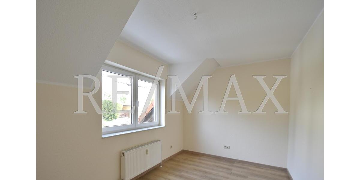 In schöner Idsteiner Lage: Helle 3-Zimmer-Wohnung mit Balkon, Terrasse und Parkmöglichkeit 3 zimmer