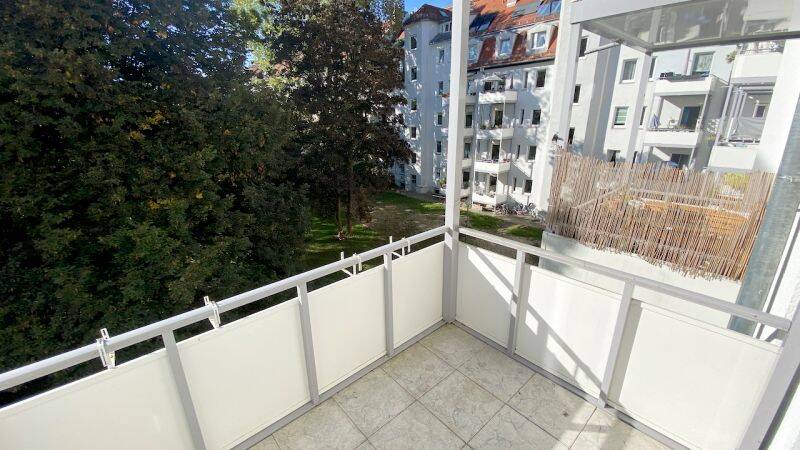 Etagenwohnung München Laim - 3 Zimmer, 92 m&sup2;, 1.964&euro; | Angebot:26190169