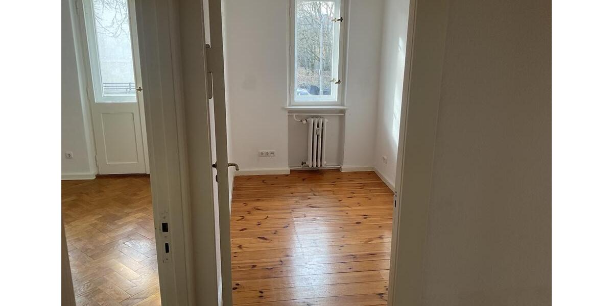 Etagenwohnung Kleinmachnow - 3.5 Zimmer, 83 m&sup2;, 1.600&euro; | Angebot:25591387