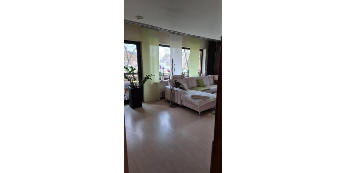 Etagenwohnung Leinburg - 3 Zimmer, 87 m&sup2;, 890&euro; | Angebot:25711945