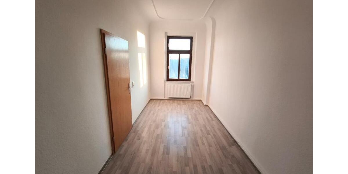 Etagenwohnung Zwickau - 4 Zimmer, 95 m&sup2;, 650&euro; | Angebot:26284748