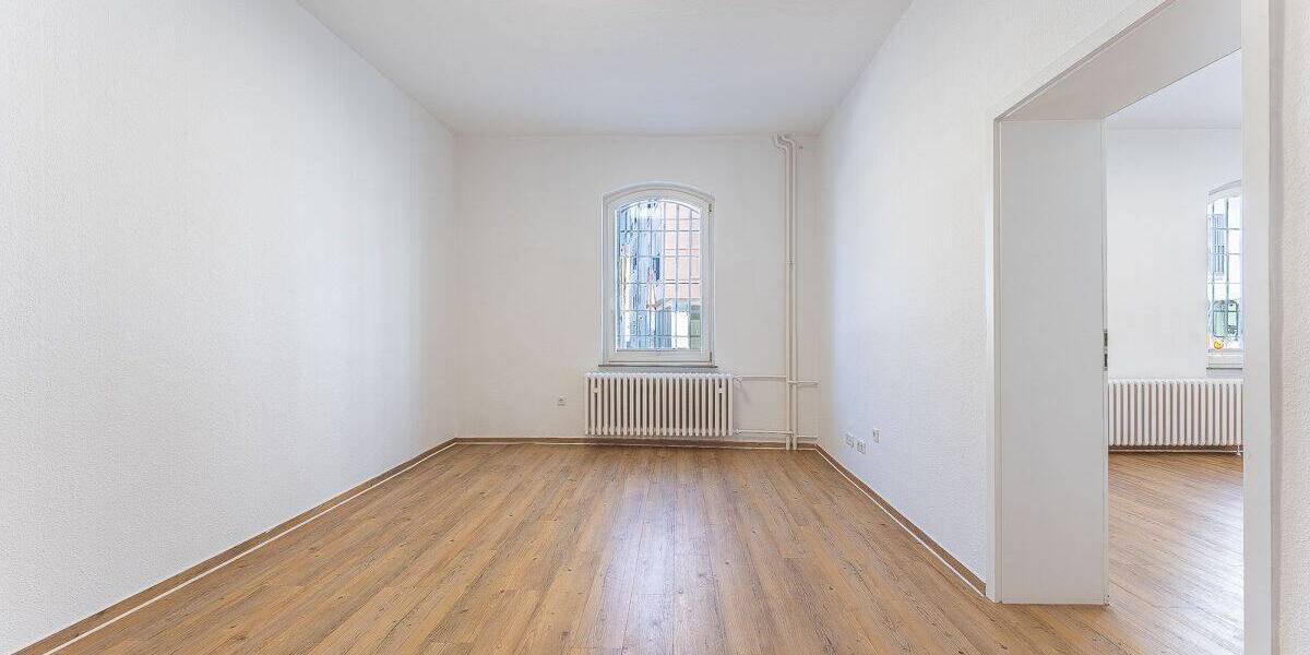 Gewerbeobjekt Kassel Unterneustadt - 4 Zimmer, 92 m&sup2;, 2.380&euro; | Angebot:26345347