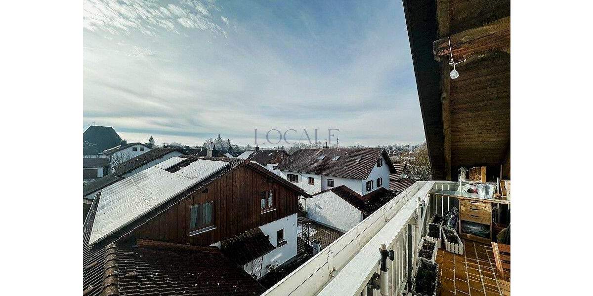 Großzügige 4-Zimmer-DG-Wohnung mit Balkon 3 zimmer