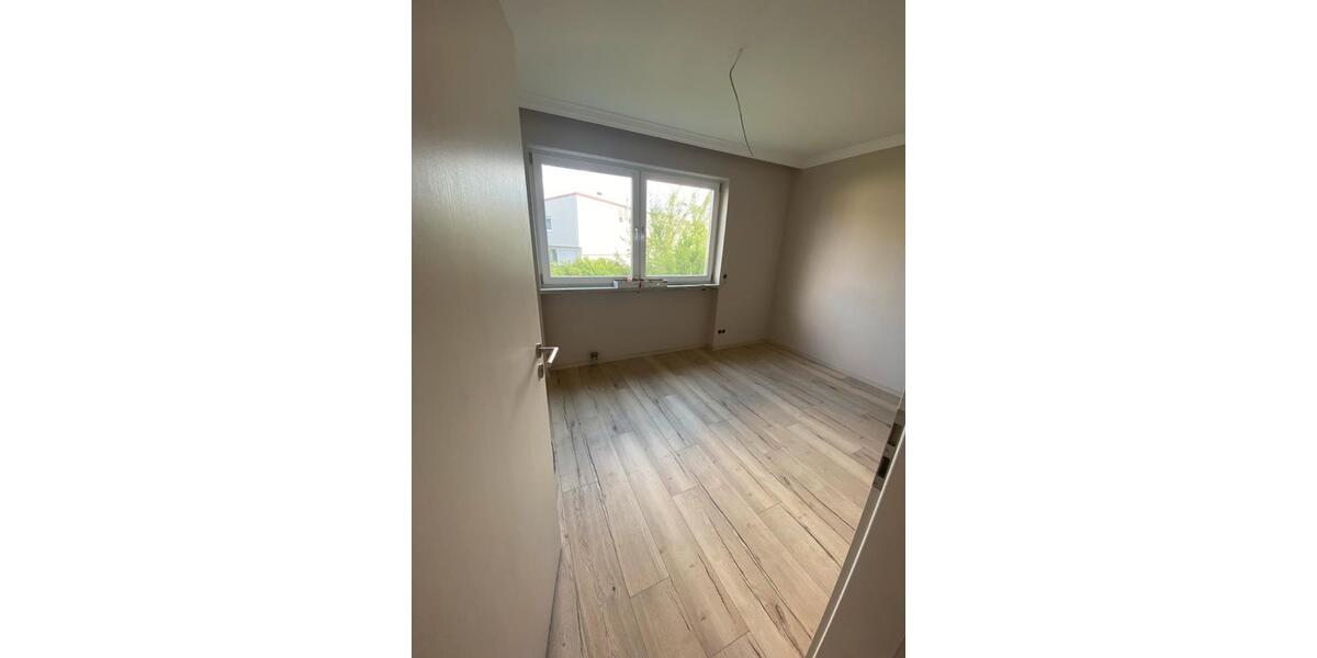 Etagenwohnung Ansbach - 3 Zimmer, 97 m&sup2;, 1.000&euro; | Angebot:26462995