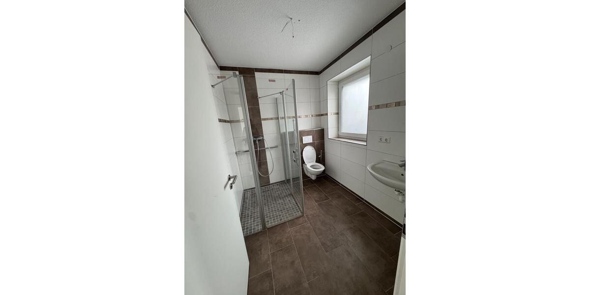 Erdgeschoßwohnung Twistringen - 1 Zimmer, 82 m&sup2;, 1.300&euro; | Angebot:24783643