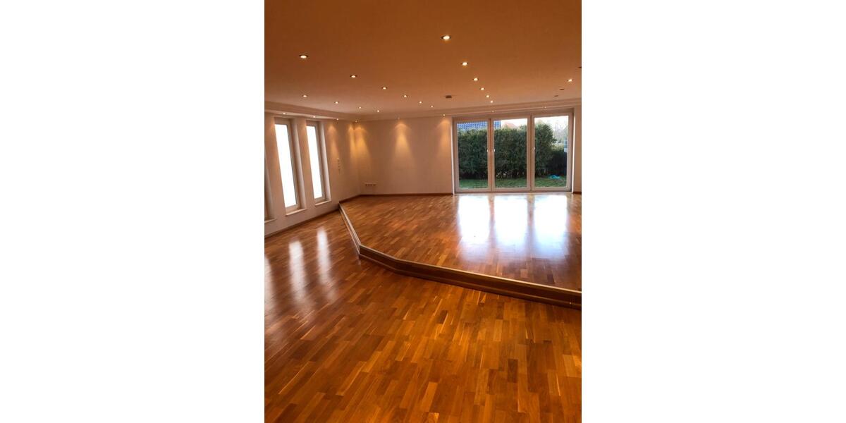 Erdgeschoßwohnung Löhne - 3 Zimmer, 130 m&sup2;, 1.000&euro; | Angebot:24466434