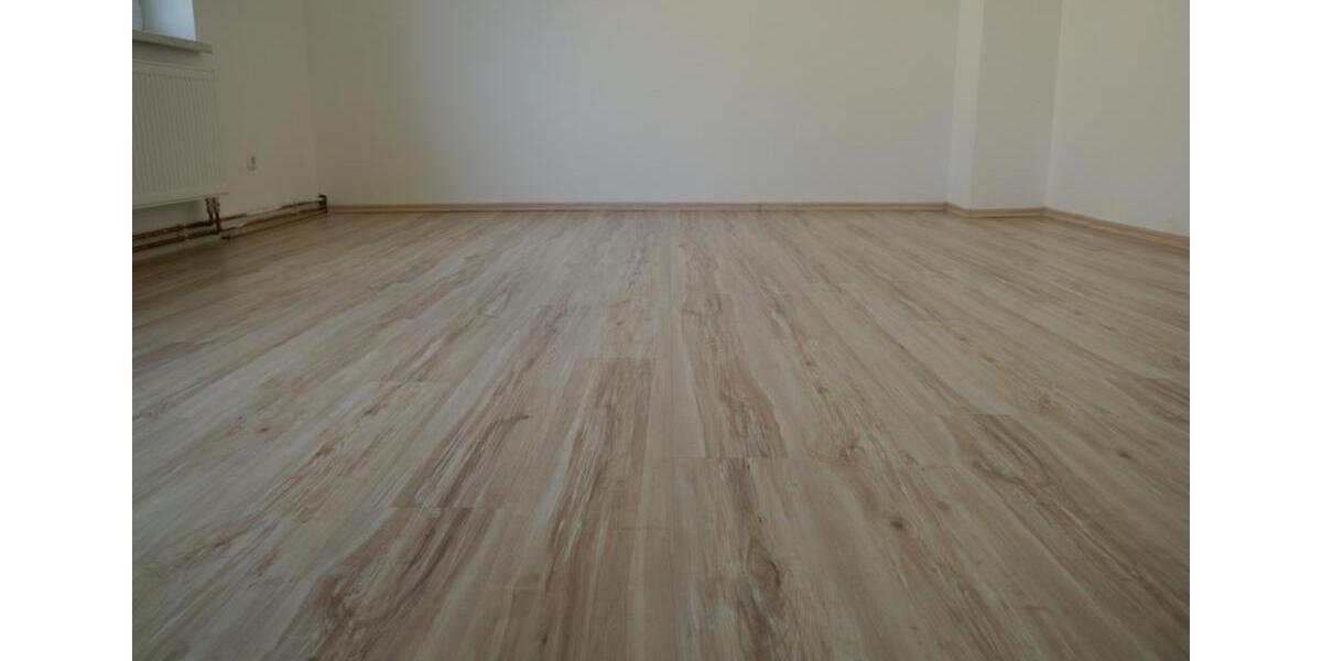 Etagenwohnung Selb - 3 Zimmer, 80 m&sup2;, 460&euro; | Angebot:25945296