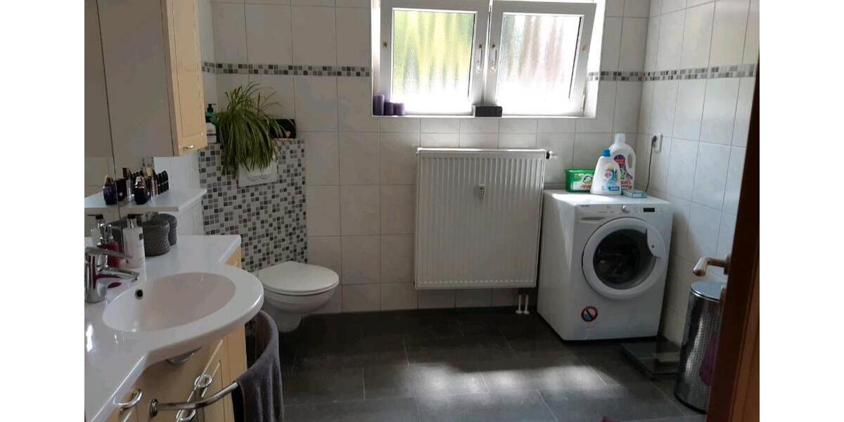 Dachgeschoßwohnung Lebach - 4 Zimmer, 100 m&sup2;, 600&euro; | Angebot:26013060