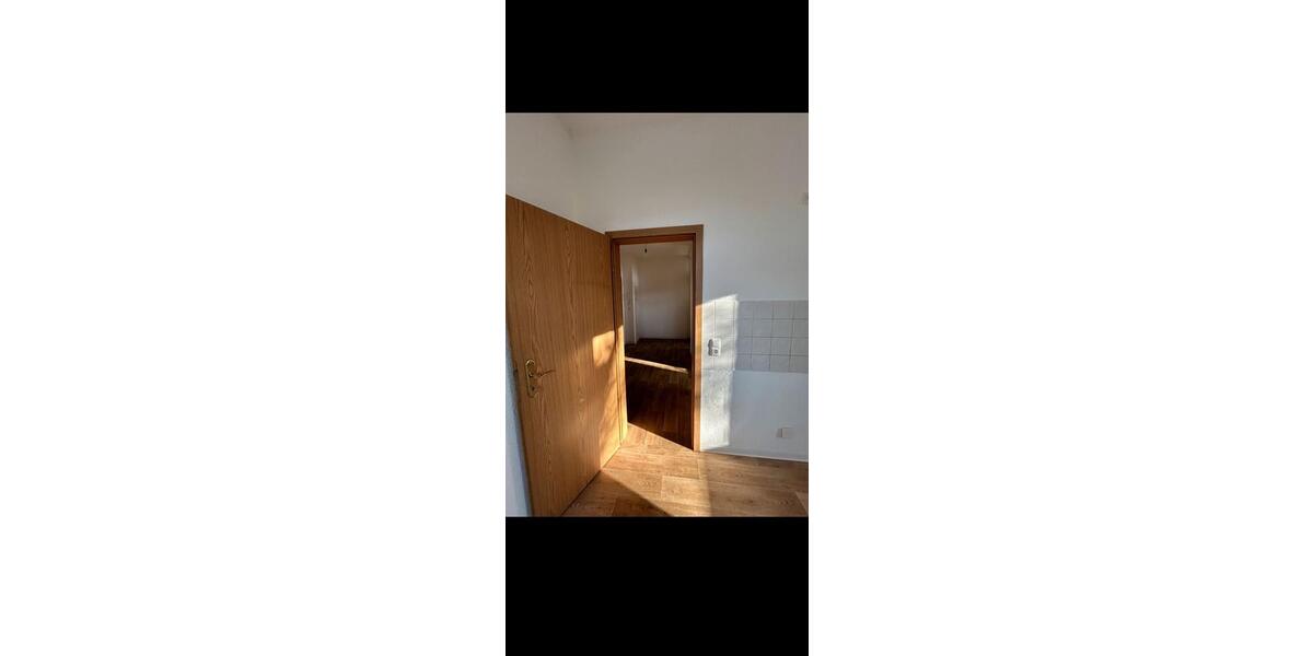 Erdgeschoßwohnung Döbeln - 5 Zimmer, 115 m&sup2;, 1.150&euro; | Angebot:25320328