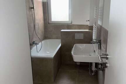 Wohnung zum Mieten in Wuppertal 650 € 72 m² 2 zimmer