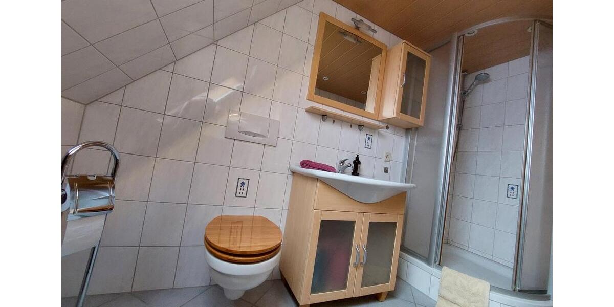 Dachgeschoßwohnung Selb - 1 Zimmer, 50 m&sup2;, 650&euro; | Angebot:26022287