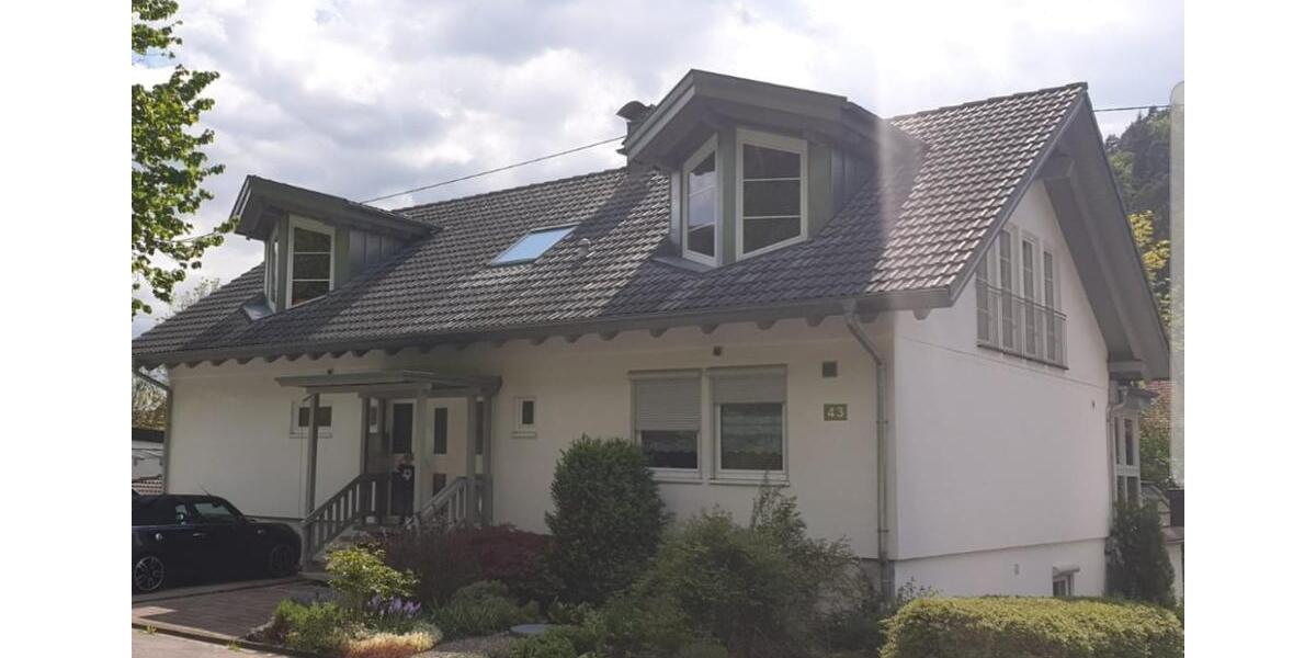 Erdgeschoßwohnung Gärtringen - 4.5 Zimmer, 138 m&sup2;, 1.250&euro; | Angebot:24473860