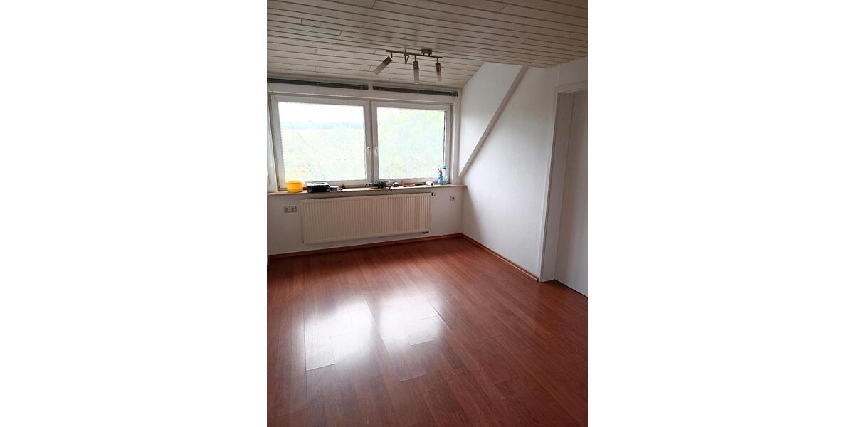 Dachgeschoßwohnung Crailsheim - 3 Zimmer, 78 m&sup2;, 1.000&euro; | Angebot:26041980